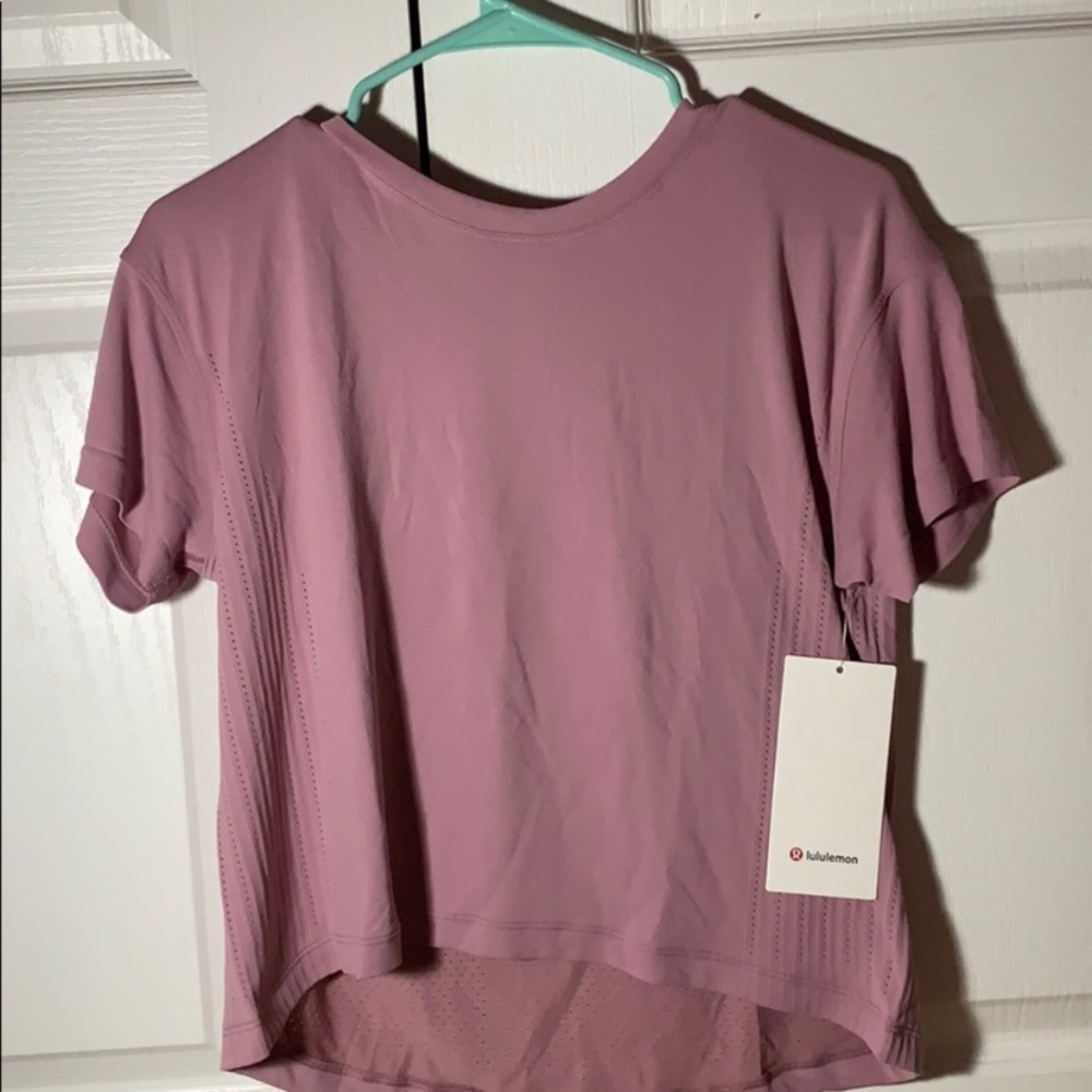 Lululemon top